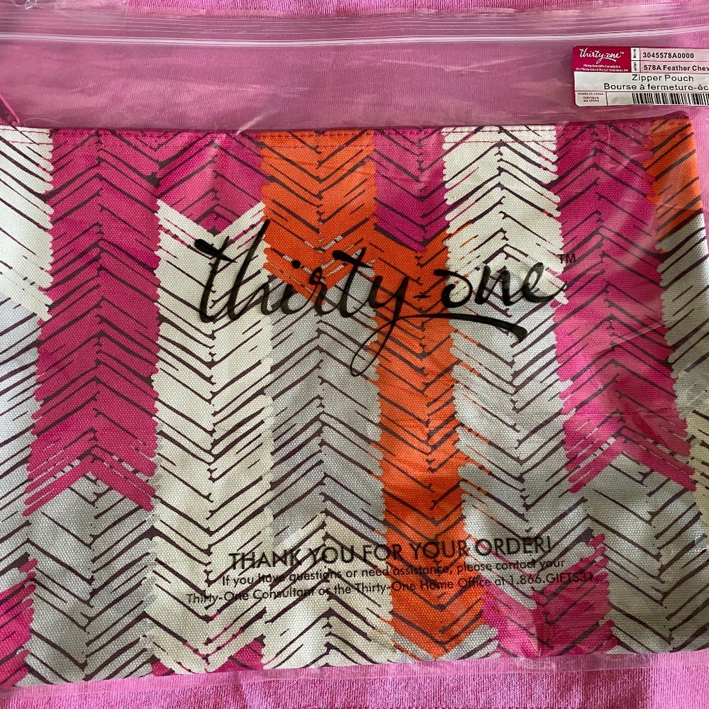 Thirty One Zipper Pouch-Feather Chevron